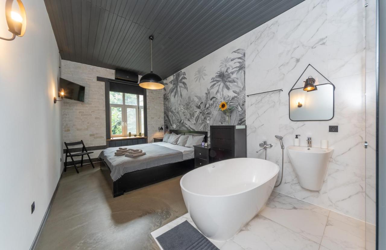 Apart Hotel On Zoloti Vorota 키예프 외부 사진