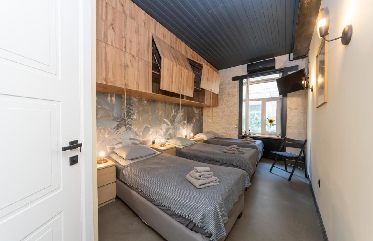 Apart Hotel On Zoloti Vorota 키예프 외부 사진